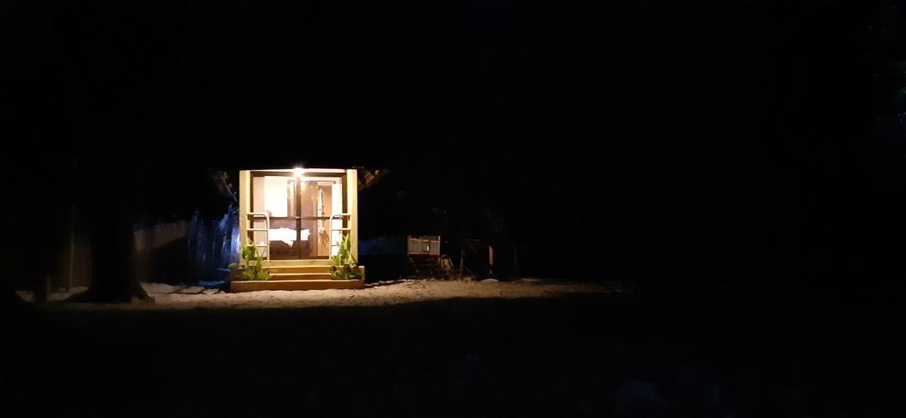 A Pousada Mikadi Beach Camp & Backpackers Dar es Salaam Exterior foto